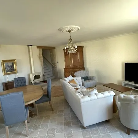 Holiday home De La Baumee Hiesville